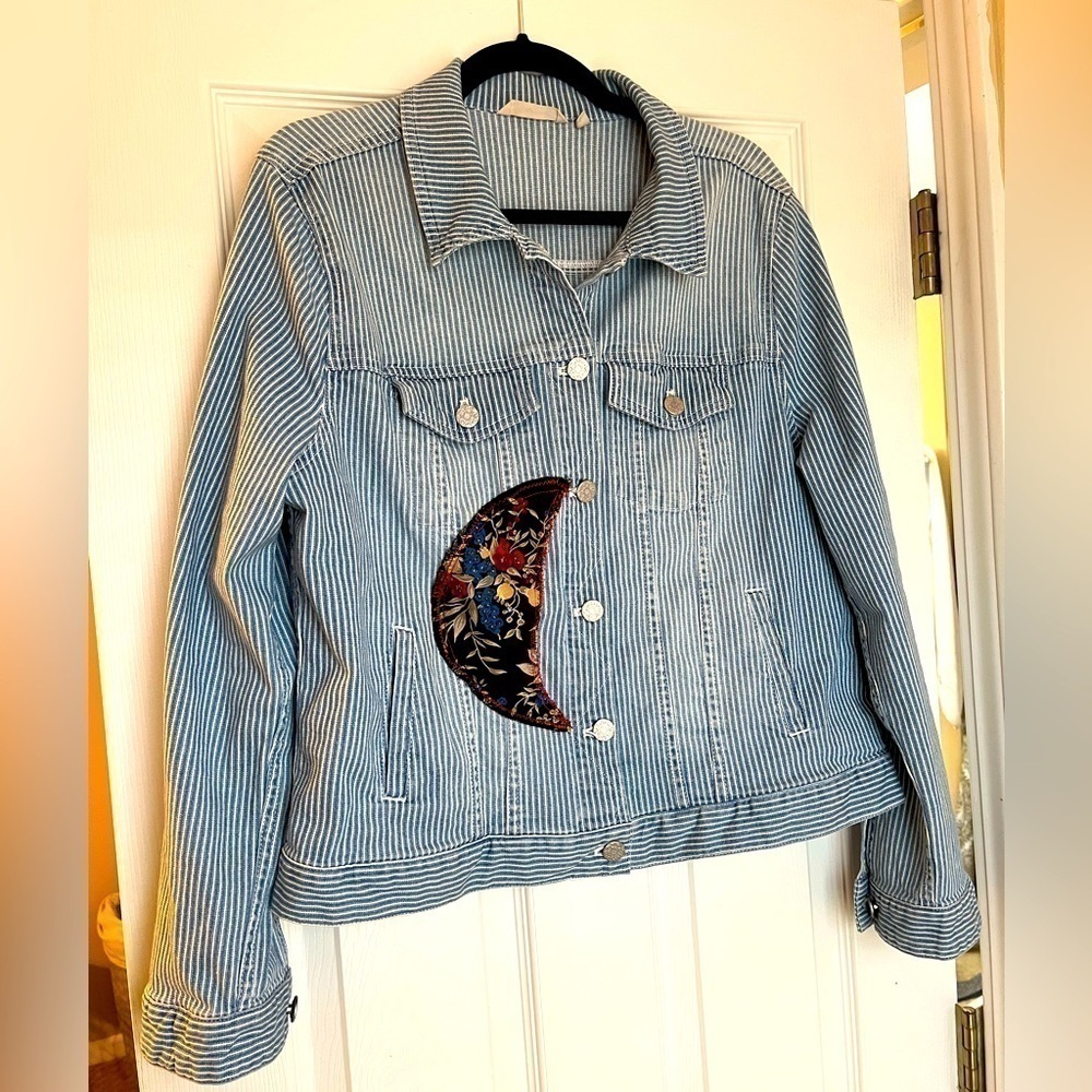 Handmade OOAK Upcycled Blue Flower Moon Celestial Wabi Sabi Patch Denim Jacket 5 - Picture 3 of 12